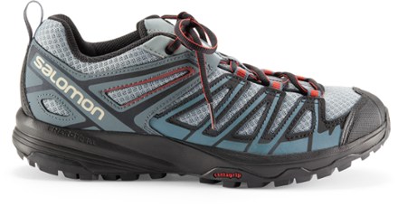 salomon men's hiking footwear