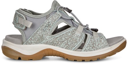 ecco water shoes