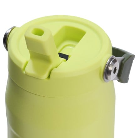 Stanley IceFlow AeroLight 2.0 Vacuum Water Bottle with Flip Straw Lid - 24 fl. oz. 2