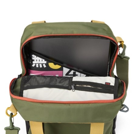 Sherpani Sojourn Tote Pack 8