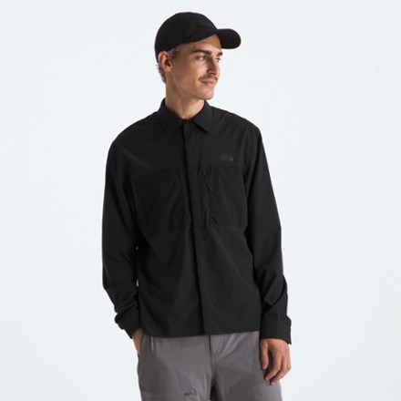 On Body Image of color Tnf Black