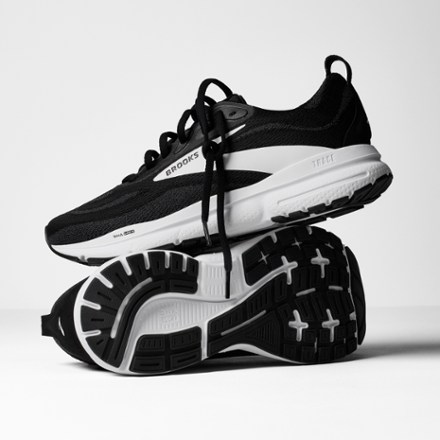 Brooks Trace 4 Road-Running Shoes - Women's 7