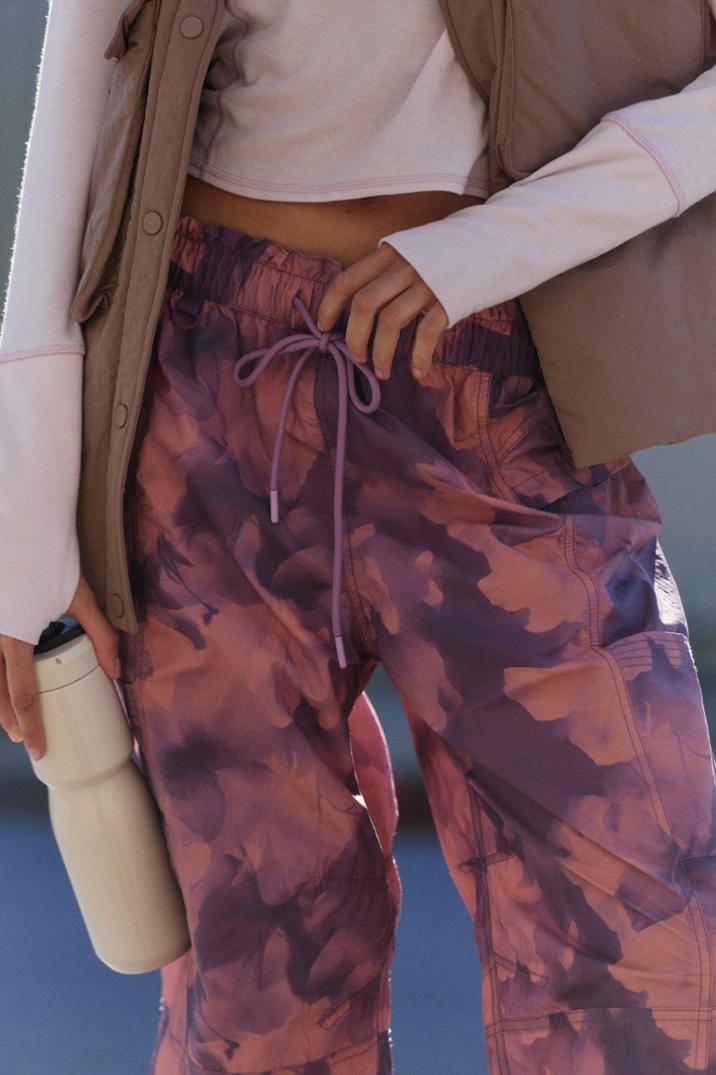 Location Image for In The Wild Pants - Women's - Print