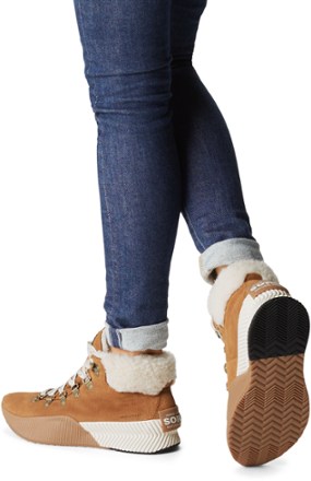 Sorel Out 'N About III Conquest Waterproof Boots - Women's 6