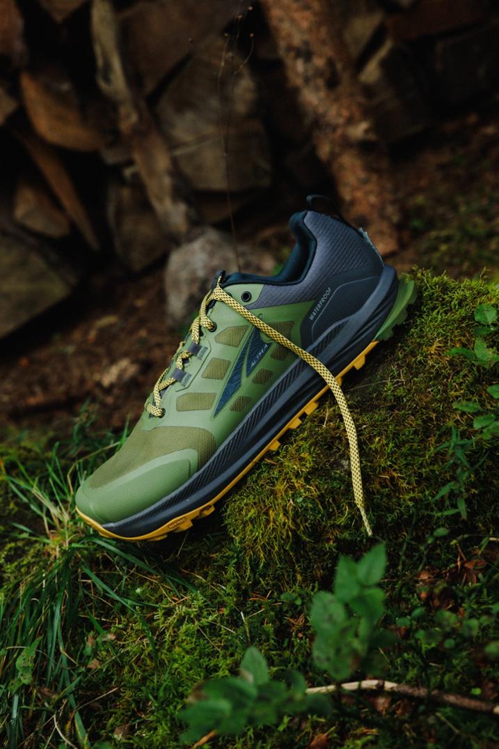 Location Image for Lone Peak 9 Waterproof Low Hiking Shoes - Men's
