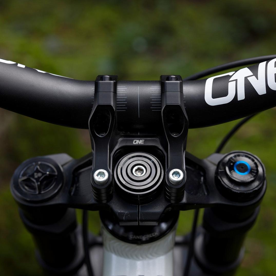 Location Image for V2 Carbon Handelbar