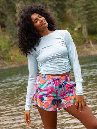 Location Image for Ruched Sun Shirt - Women's