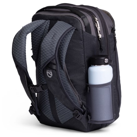 NEMO Vantage 26 L Endless Promise Daypack Water bottle not included