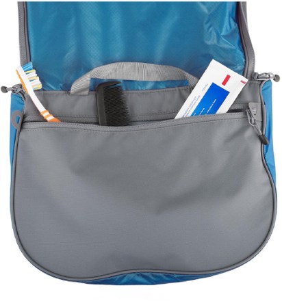 rei sea to summit toiletry bag