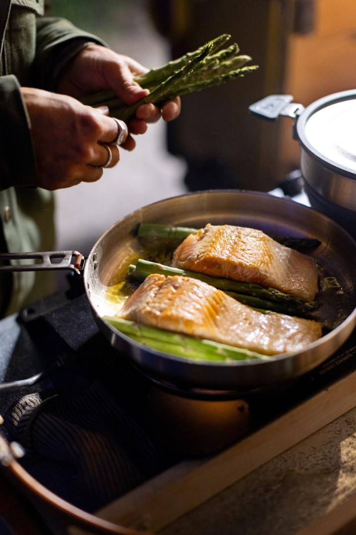 Location Image for Detour Stainless-Steel Pan - 10 in.