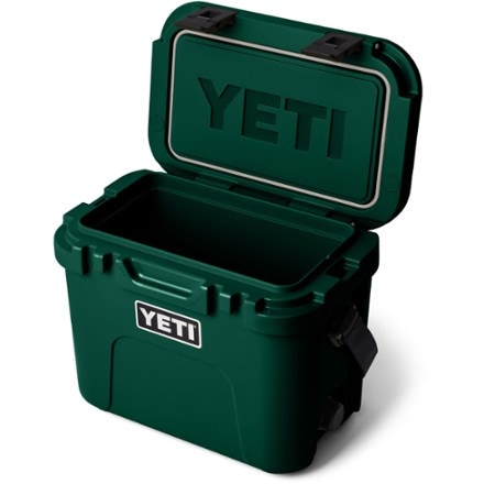 YETI Roadie 15 Cooler 4