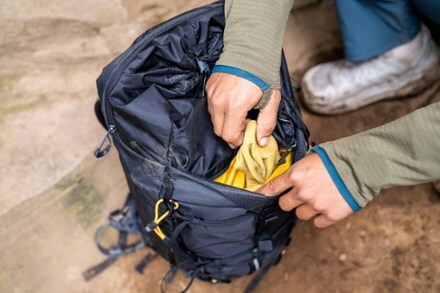 Gregory Alpinisto 25 Pack 6