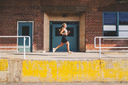 Location Image for Via Olympus Road-Running Shoes - Women's