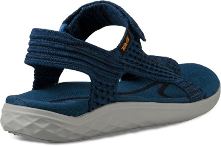 teva float sandals
