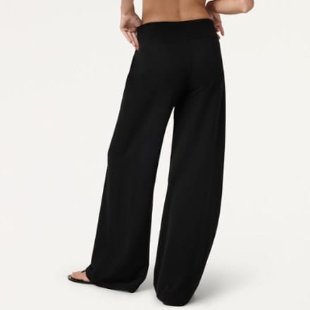 Vuori Sedona Mid-Rise Wideleg Pants - Women's 2