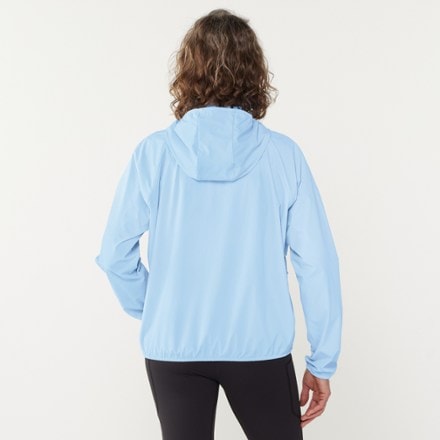 Vuori Renew Trainer Shell Jacket - Women's 4