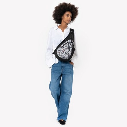 Sherpani Esprit AT Sling Bag 5
