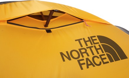 The North Face Mountain 25 Tent with Footprint 2