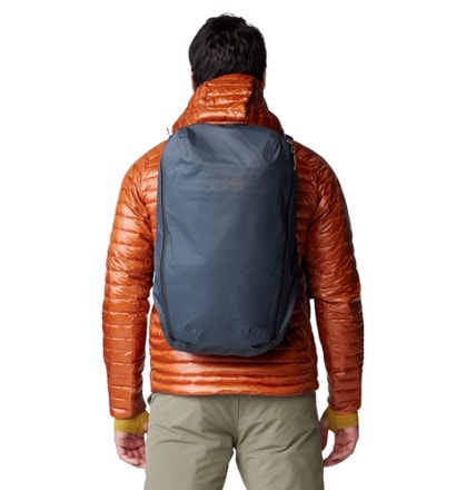 Mountain Hardwear Simcoe 28 Pack 6
