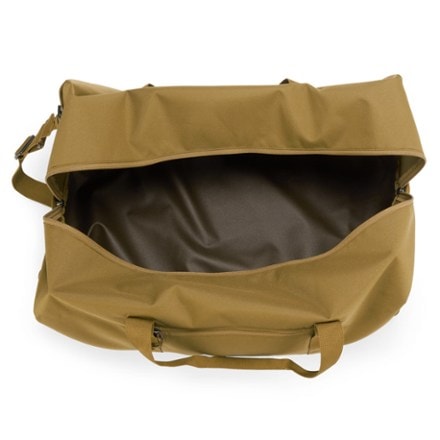 REI Co-op Roadtripper 100 Duffel Interior