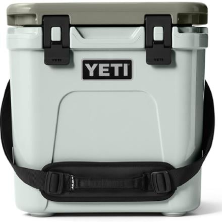 YETI Roadie 24 Hard Cooler 0