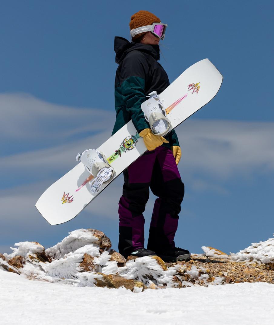 Location Image for Tweaker Snowboard - Women's - 2024/2025