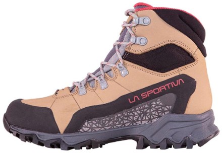 La Sportiva Nucleo High II GTX Hiking Boots - Women's 1