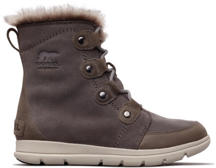 sorel maroon boots