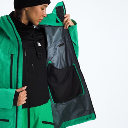The North Face Summit Tsirku GTX Pro Jacket - Women's 4