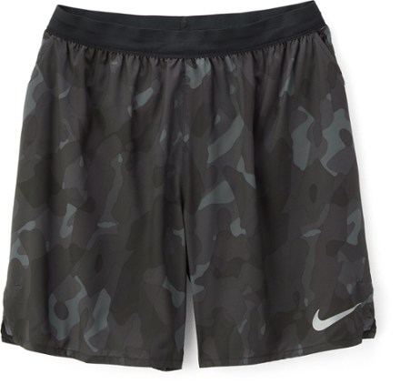 short nike distance