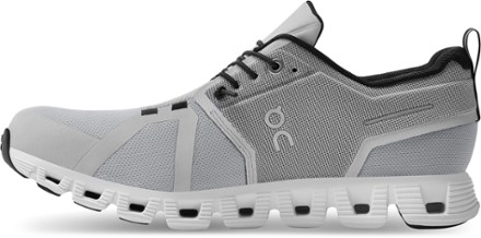 On Cloud 5 Waterproof Shoes - Women's 1