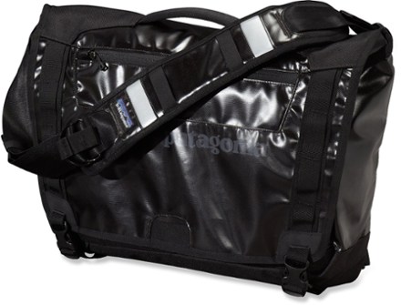 Patagonia Black Hole Messenger Bag | REI Co-op