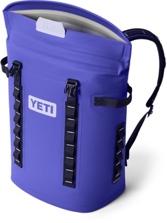 YETI Hopper M20 2.0 Soft Backpack Cooler 5