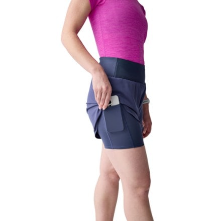Brooks 2-in-1 Chaser 5" Shorts 2.0 - Women's 4