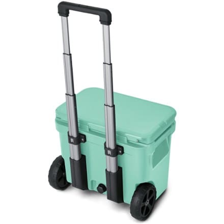 YETI Roadie 32 Wheeled Cooler 1
