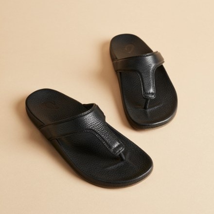 OluKai Kipe'a Lipi Flip-Flops - Women's 4