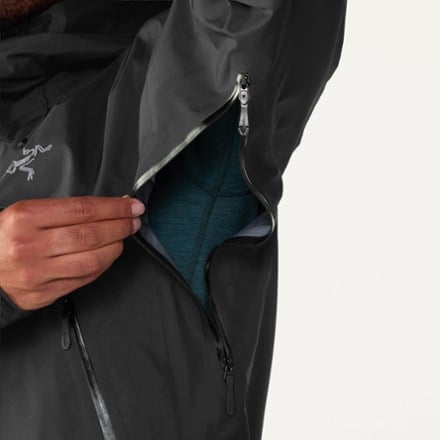Arc'teryx Beta SL Jacket - Men's 4
