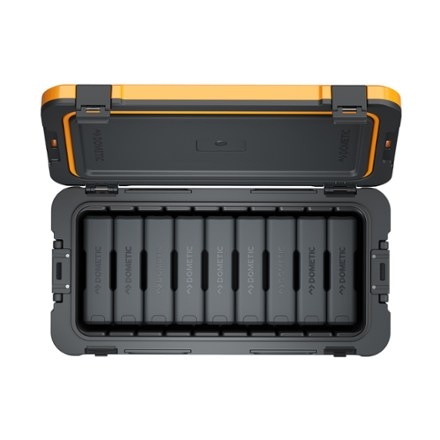 Dometic Recon 69 L Cooler Dometic Recon Performance Ice packs not included