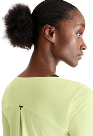 On Performance Long-T Shirt - Women's 5
