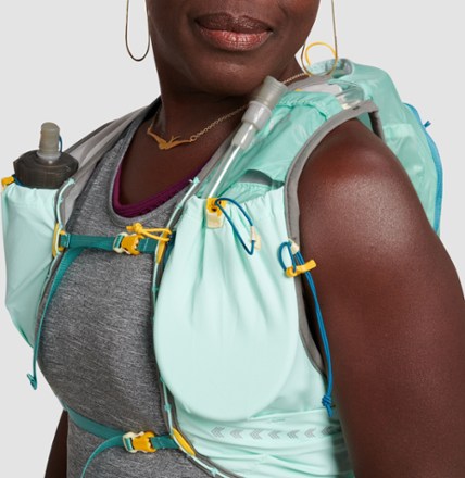Ultimate Direction Ultra Vesta 6.0 Hydration Vest - Women's 4