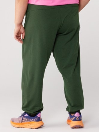 REI Co-op Active Pursuits Midweight Joggers 2