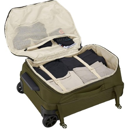Thule EnRoute 2-Wheeled Carry-on 6