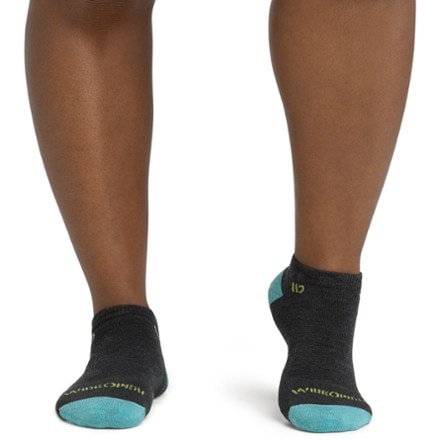 Wide Open Solid Cushioned No-Show Socks - Women's 3