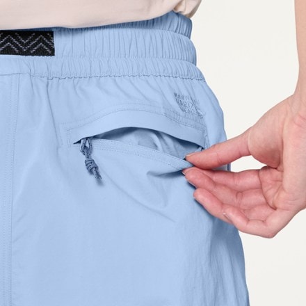 Mountain Hardwear Stryder Belted Shorts - Women's 5