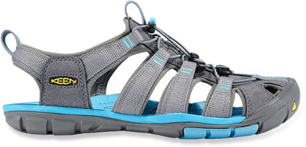 rei hiking sandals