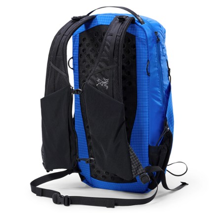 Arc'teryx Aerios 18 Pack 1
