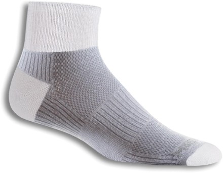 WRIGHTSOCK Coolmesh II Quarter Crew Socks