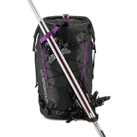 La Sportiva Challenger 28 Pack 10