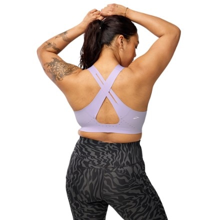 Brooks Crossback 2.0 Sports Bra 2