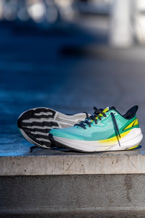 Location Image for Experience Flow Road-Running Shoes - Women's